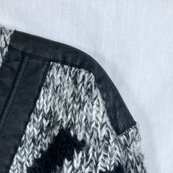 Vintage Front Line Chunky Geometric Knit Sweater w/ Real Leather Trim Sz M - Picture 7 of 12